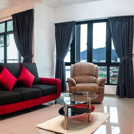 Lazy Traveler'S Suite By D Imperio Homestay Georgetown Exterior foto