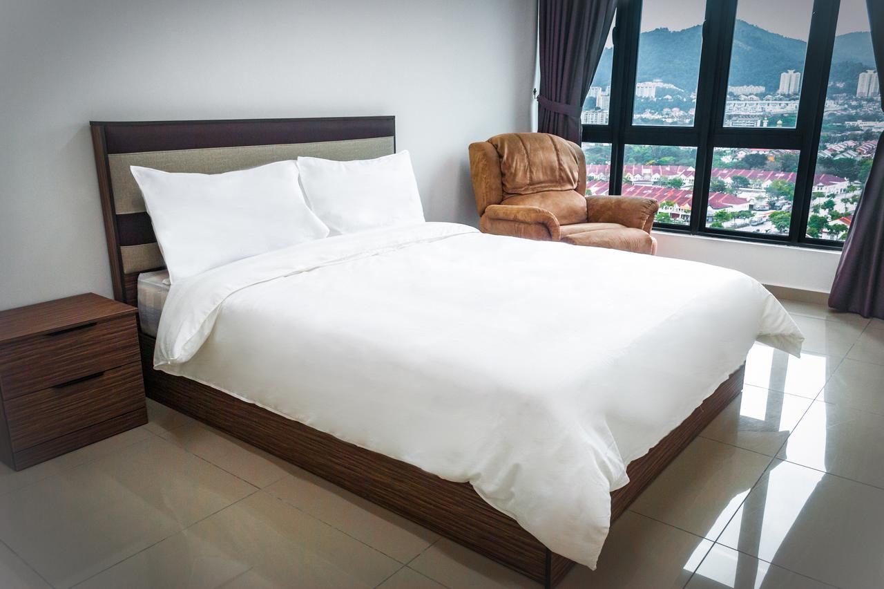 Lazy Traveler'S Suite By D Imperio Homestay Georgetown Exterior foto