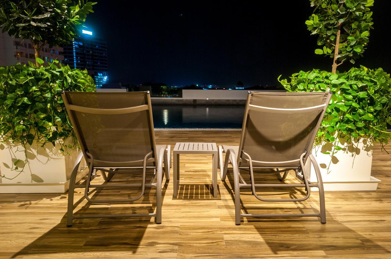 Lazy Traveler'S Suite By D Imperio Homestay Georgetown Exterior foto