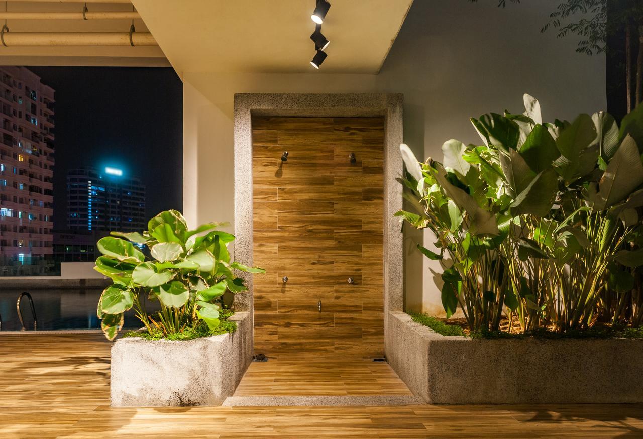 Lazy Traveler'S Suite By D Imperio Homestay Georgetown Exterior foto